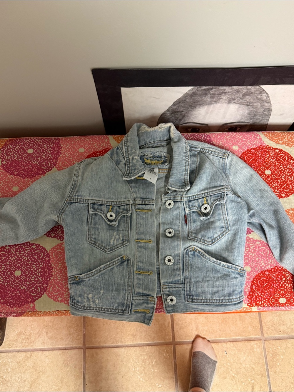 Levi's Light Wash cropped sleeve  Denim Jacket - Light Blue